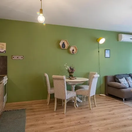 アパート Soulful ヴァルナ