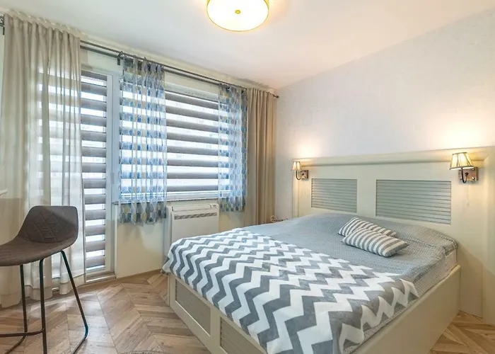 Apartment Soulful Warna